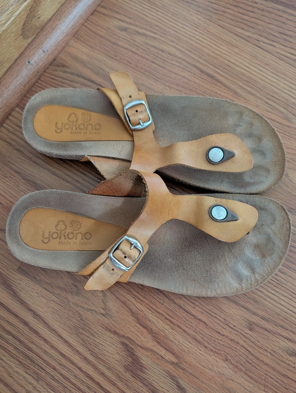 Yokono Made In Spain Leather Buckle Thong Sandals Size 8 Tan Brown Non Toxic